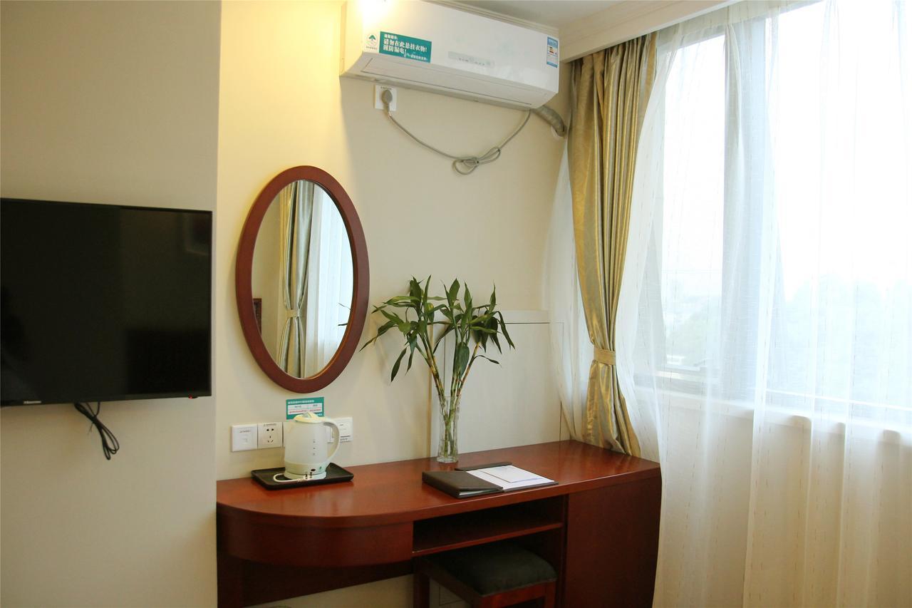Greentree Alliance Shanghai Chongming Bayi Road Walking Street Hotel Exteriör bild