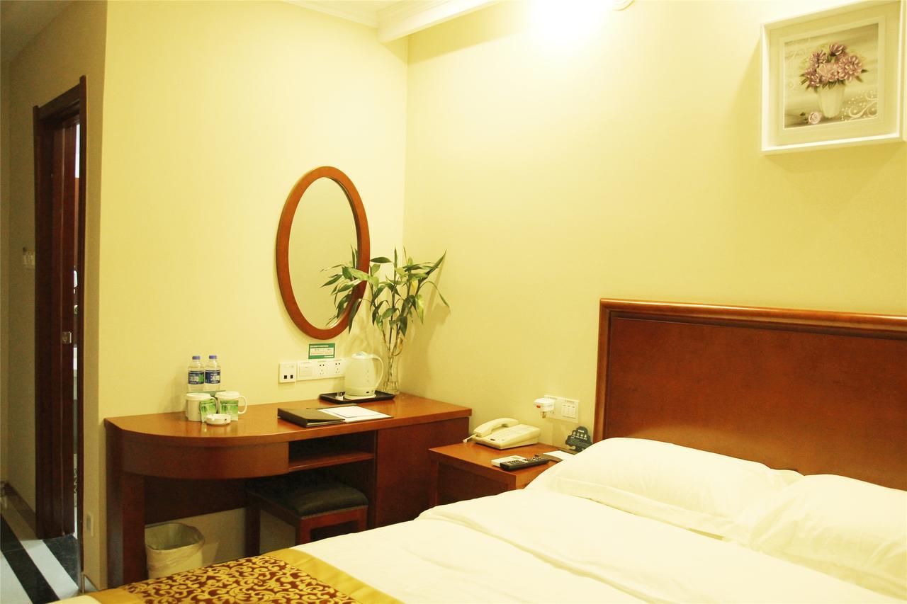 Greentree Alliance Shanghai Chongming Bayi Road Walking Street Hotel Exteriör bild